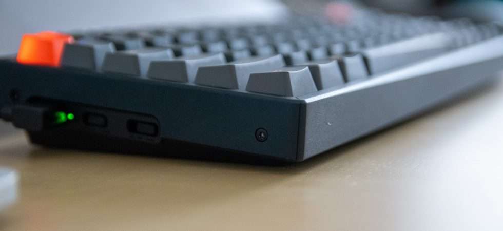 How you can change a switch on a mechanical keyboard